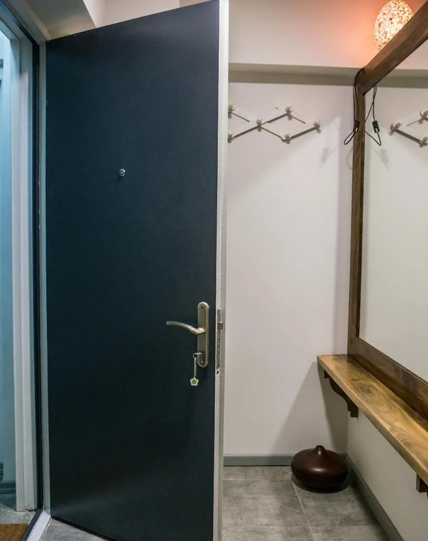 Cozy Apartment With The Inner Garden In Central Vake Tbilisi